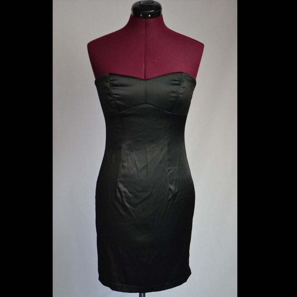Forever 21 black satin dress, small